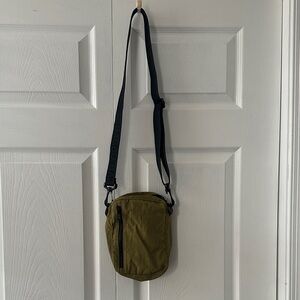 Baggu olive green crossbody bag